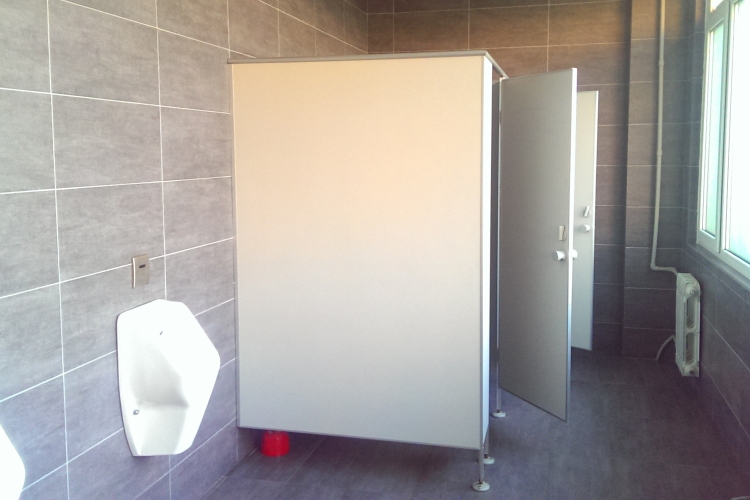 сантехнические перегородки